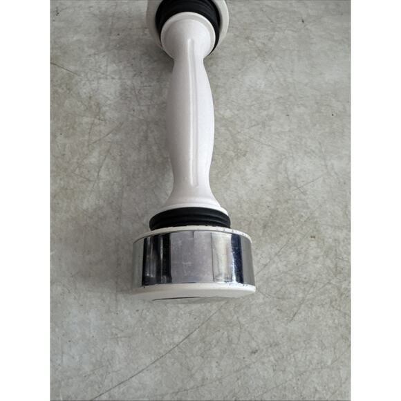 Shake Weight 2.5 lbs White & Chrome Exercise Arm Toning Workout Shoulders Chest - Picture 2 of 7